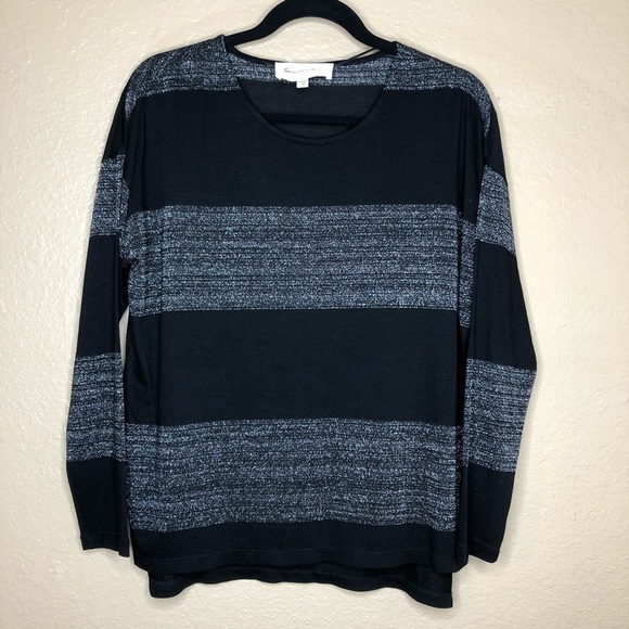 VINCE CAMUTO Metallic Silver & Black Stripe Top - Picture 2 of 9